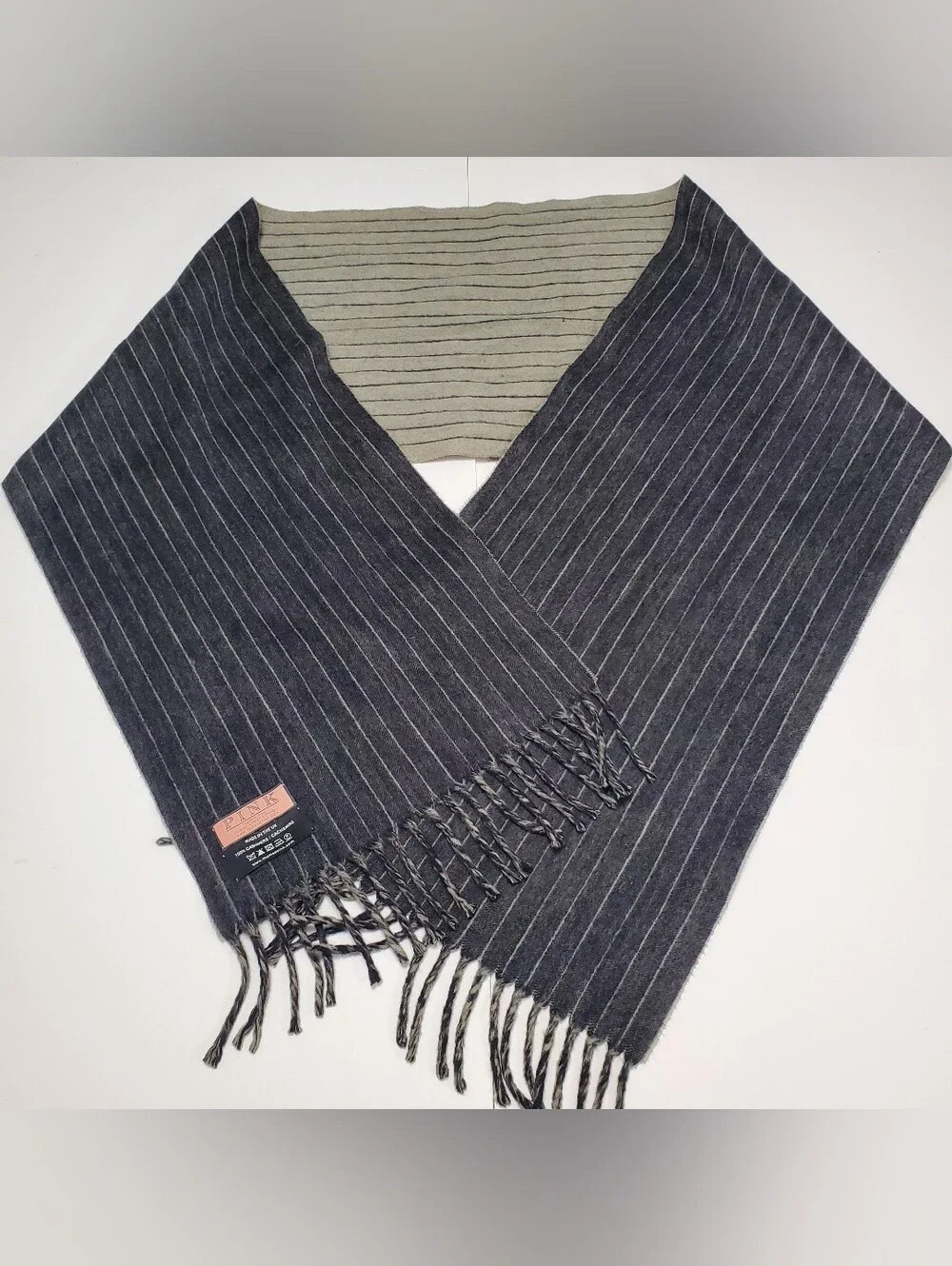 Thomas Pink Unisex Cashmere Scarf Gray Pinstripe Pattern 76x12.5